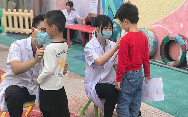 济南市儿童医院为幼儿园义诊？高效快捷晨午检还可以这样做